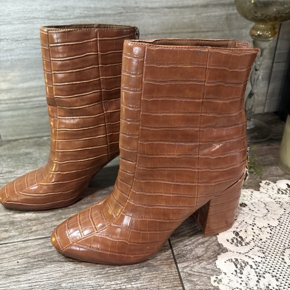 Chinese Laundry Katarina Golden Brown Crocodile Pattern Mid-Calf Boots Sz 9 - Picture 1 of 4